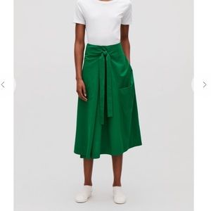COS Aline wrap over skirt green size 6